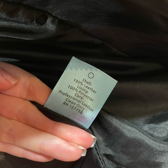 Truth + Pride Black Leather Motorcycle Vest Size M - Picture 12 of 12